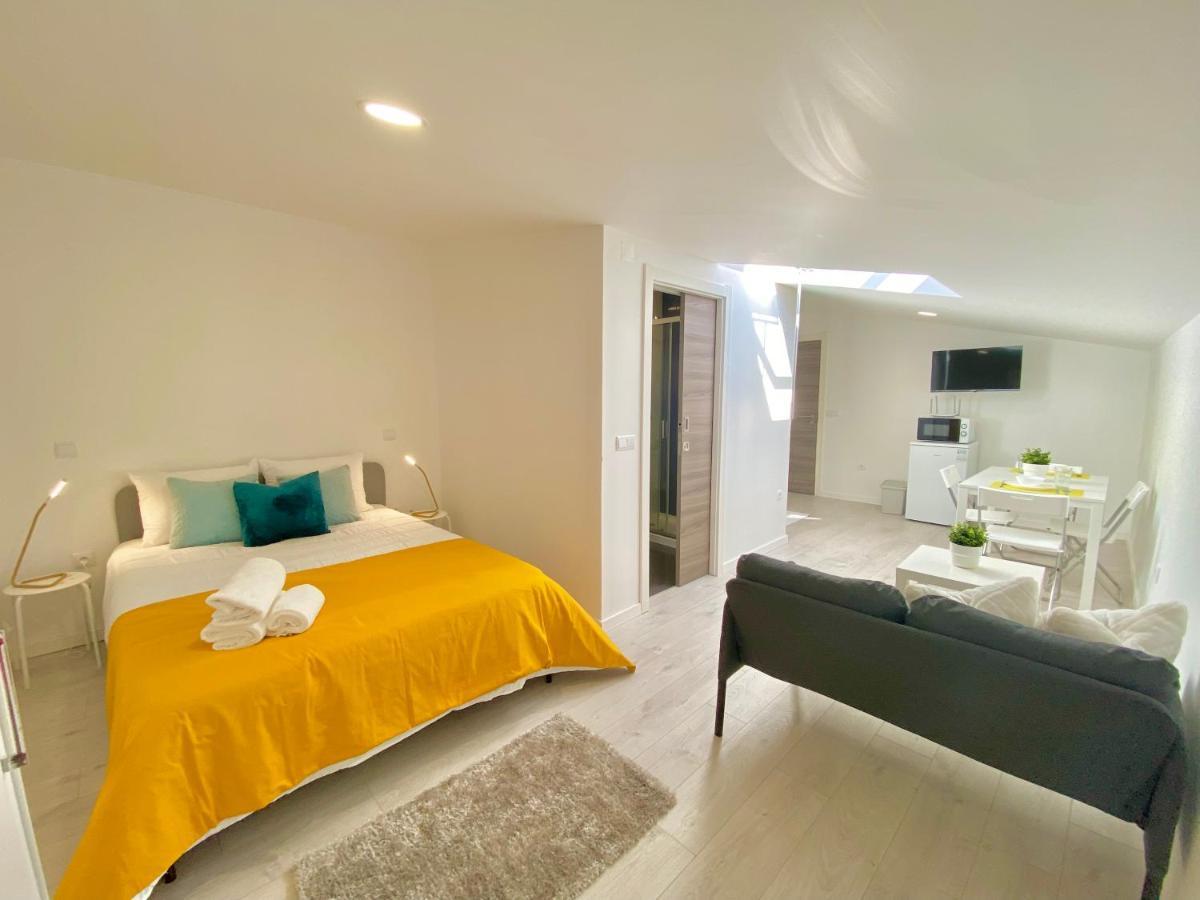 Brighthouse - Modern In Sítio