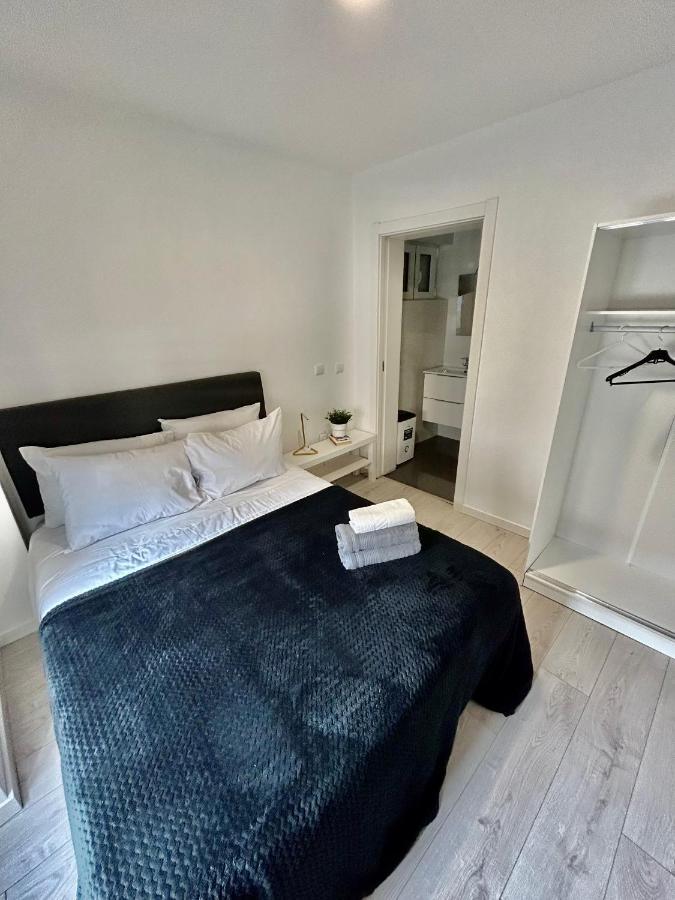 Brighthouse - Modern In Sítio